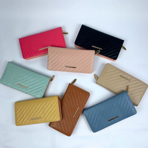 JMS-26*CX240 CARTEIRA COM A SUPERFICIE EXTERIOR EM MATERIAL PLÁSTICO