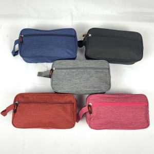 D132*CX360 NECESSAIRE COM FECHAMENTO ATRAVES DE ZÍPER