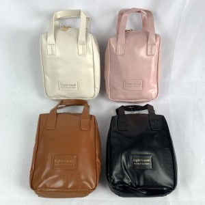 D277*CX300 NECESSAIRE COM FECHAMENTO ATRAVES DE ZÍPER