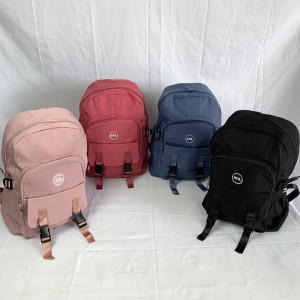 6332*CX100 MOCHILA C/ A SUPERFICIE EXTERIOR EM MATERIAL DE PLÁSTICO